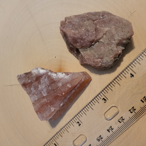 Natural Rose Quartz and Calcite Stones - Picture 2 of 3